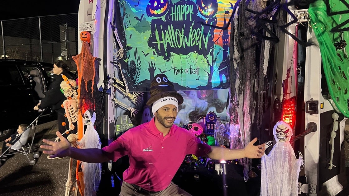 phil depaul at halloween trunk or trat
